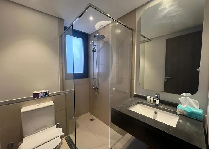 Ancient Hill 3br Roof & Private Plunge Pool Apartment *